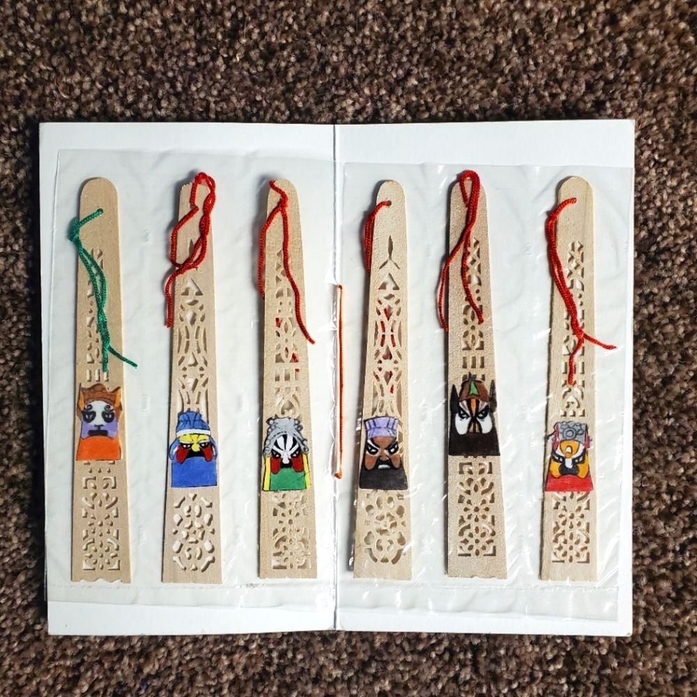 VTG Set of 6 Oriental Hand-painted Scented Tapered Wooden Bookmarks - Sealed NOS